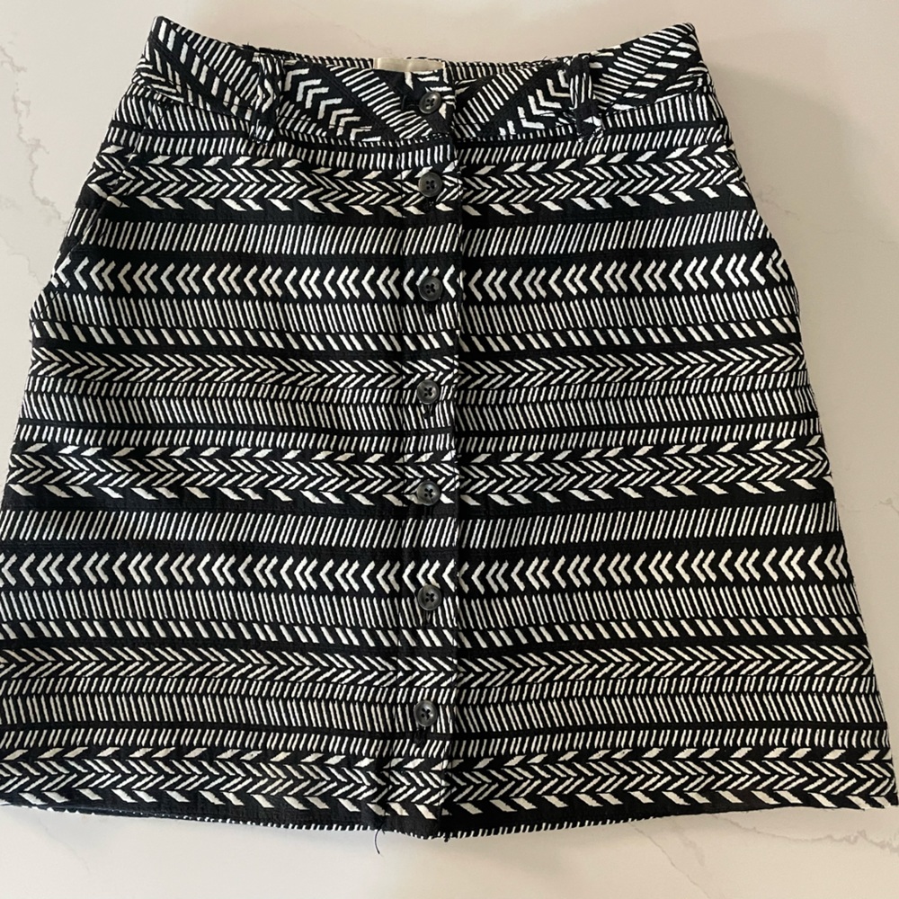Maeve Anthropologie Button Up Skirt Black and White Pattern